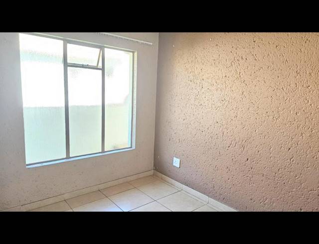 2 BEDROOM APARTMENT FOR SALE IN EDEN GLEN